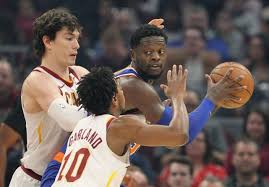 文班:波波一直在指导我 还没和邓肯他们深聊过